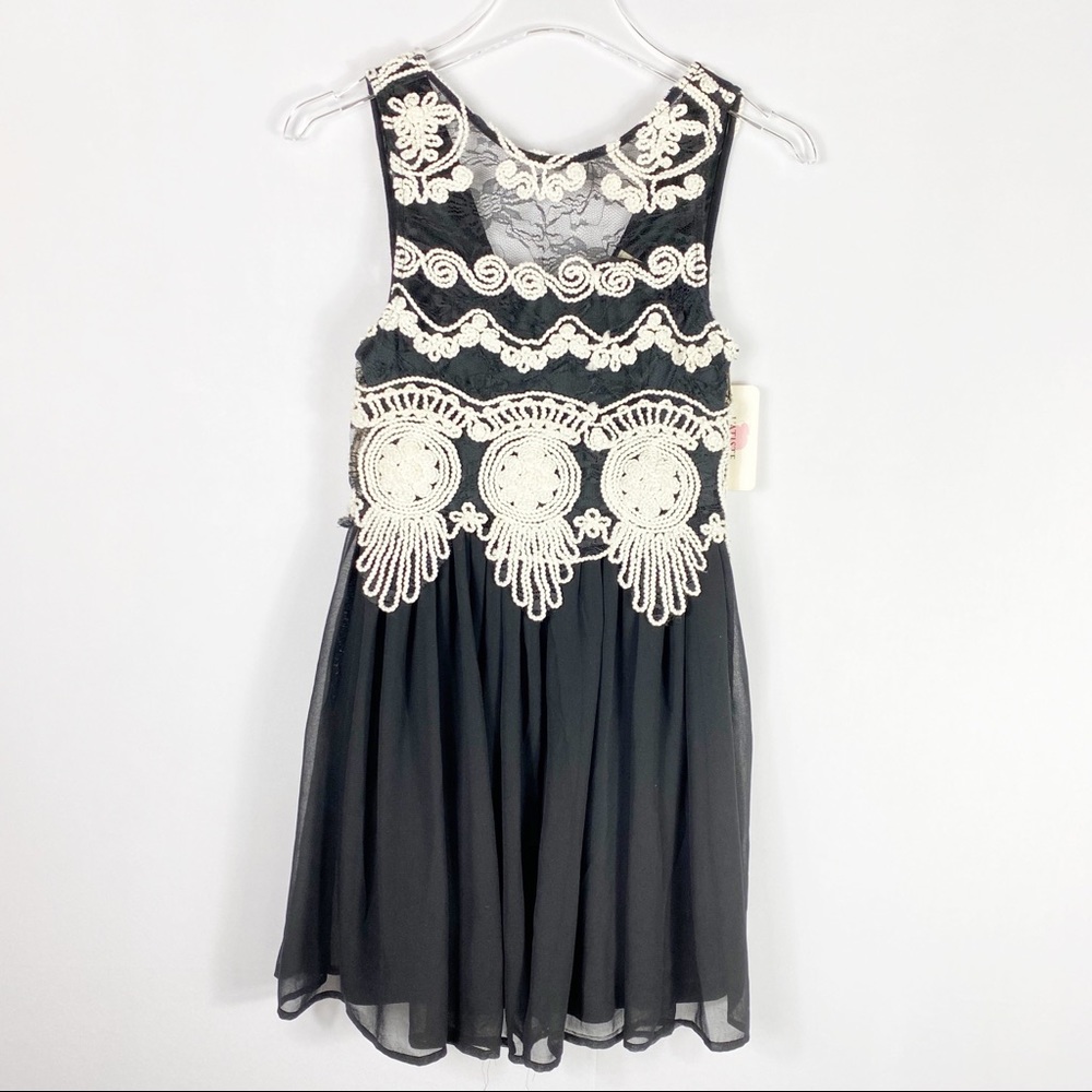 L’atiste by Amy Black Lace Detail Dress NWT S